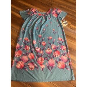 Granada Muumuu House Dress Patio Dress Floral Pattern Size Med NEW Vtg